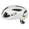 Oakley ARO3 Helmet - White -BASIL Winkel 320922 00 d 668189