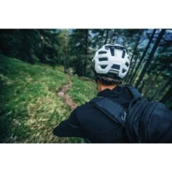 ABUS Moventor 2.0 Quin Helmet - Shiny White -BASIL Winkel abus moventor 20 concrete grey 7 1107284 1