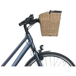 Basil Bremen Rattan Look KF Fietsmand - Voor - 27L - Bruin -BASIL Winkel basil bremen rattan look kf front wheel basket brown 7 1361353