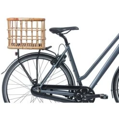 Basil Green Life Rattan Fietsmand Large - Natural Brown -BASIL Winkel basil green life rattan bicycle basket large natural brown 5 1379226
