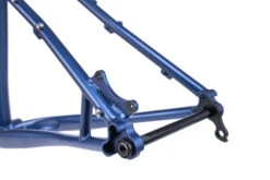 Bombtrack Beyond+ Frame - Adventure/Bikepacking | Staal | Disc | 650B - 2024 - Matt Blue -BASIL Winkel bt my24 beyond frameset matt blue print 08 1574351