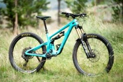 Yeti Cycles SB160 T1 - 29" Carbon Mountainbike - 2023 - Turquoise -BASIL Winkel dsc04108 1438645