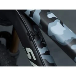 DYEDBRO Beschermfolie Voor Het Frame - Camo - White Gloss -BASIL Winkel dyedbro frame protection kit camo white gloss 7 1493634