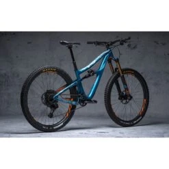 DYEDBRO Beschermfolie Voor Het Frame - Fluor - White Matt -BASIL Winkel dyedbro frame protection kit fluor white matt2 1005498