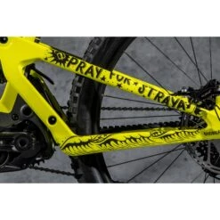 DYEDBRO Beschermfolie Voor Het Frame - Pray For Straya - Black Matte -BASIL Winkel dyedbro frame protection kit pray for straya black matte 7 1493823