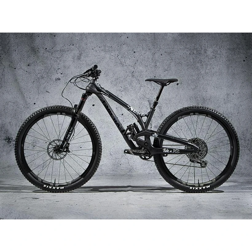 DYEDBRO Frame Protection Kit Ride Or Die - White 8 DYEDBRO Frame Protection Kit Ride Or Die - White - Afbeelding 6