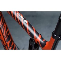 DYEDBRO Beschermfolie Voor Het Frame Zebra - Black Matt 13 DYEDBRO Beschermfolie Voor Het Frame Zebra - Black Matt -BASIL Winkel dyedbro frame protection kit zebra black2 1003791