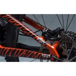 DYEDBRO Beschermfolie Voor Het Frame Zebra - Black Matt 11 DYEDBRO Beschermfolie Voor Het Frame Zebra - Black Matt -BASIL Winkel dyedbro frame protection kit zebra black4 1003793