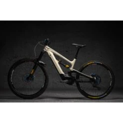 DYEDBRO Frame Protection Kit Stay Free E-BIKE - Black Matte -BASIL Winkel dyedbro stay free e bike rahmenschutz kit schwarz matt 4 1224108