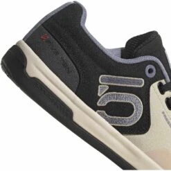 Five Ten Freerider Pro Canvas Mountain Bike Schoenen Dames - Sand Strata / Silver Violet / Core Black -BASIL Winkel five ten hq2123 freerider pro canvas sand strata silver violet core black 01 1483170