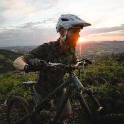 Fox Racing FOX Speedframe Pro MIPS Helm - Fade - Olive Green -BASIL Winkel fox speedframe pro helmet3 1217915