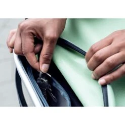 ORTLIEB Up-Town Rack City - Bagagedrager Fietsmand - 17.5L - Petrol -BASIL Winkel ortlieb uptown rack city toplock 957145 1