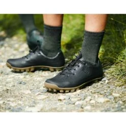 QUOC Gran Tourer Gravel-Schoenen - Zwart Gum -BASIL Winkel quoc extra fine merino tech sock qu soc 0001 07 1226863