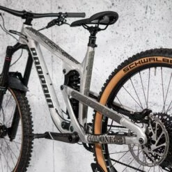 Rie:sel Design Chain:Tape 3000 Chain Stay Guard - Illuminati -BASIL Winkel riesel design chain tape 3000 illuminati t3 c008 03 1216700