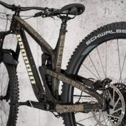 Rie:sel Design Chain:Tape 3000 Chain Stay Guard - Los Muertos Gold -BASIL Winkel riesel design chain tape 3000 los muertos gold t3 c007 g 03 1216714