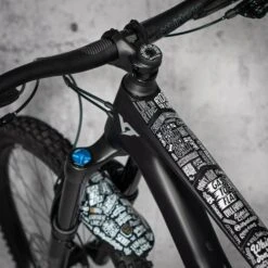 Rie:sel Design Frame:guard Beschermfolie Voor Het Frame - Slang White -BASIL Winkel riesel design frame guard slang white fp f003 w 03 1215680