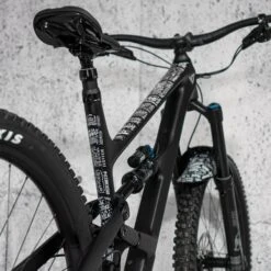 Rie:sel Design Frame:guard Beschermfolie Voor Het Frame - Slang White -BASIL Winkel riesel design frame guard slang white fp f003 w 04 1215681