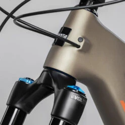 Santa Cruz MEGATOWER 2 C S GX - 29" Carbon Mountainbike - 2023 - Matte Nickel 11 Santa Cruz MEGATOWER 2 C S GX - 29" Carbon Mountainbike - 2023 - Matte Nickel -BASIL Winkel santa cruz megatower 2 c s 02 1263631