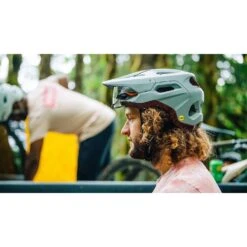 Specialized Tactic 4 MTB-Helm - Dark Moss Wild -BASIL Winkel specialized tactic 4 mtb helmet white mountains 21 1434523