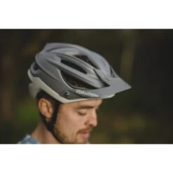 Troy Lee Designs A2 Decoy MIPS Helmet - Honey -BASIL Winkel troy lee designs a2 helmet 4 1207709