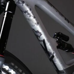 Unleazhed Frame Unscratch Bp01-F Frame Protection Tape - Undercover Matt 11 Unleazhed Frame Unscratch Bp01-F Frame Protection Tape - Undercover Matt -BASIL Winkel unleazhed bp01 camo d 1022170