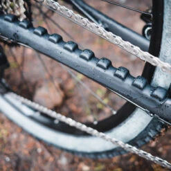 Velocity Hucking Systems VHS 2.0 Slapper Tape Chainstay Guard - Black -BASIL Winkel vhs 2 1116675 1