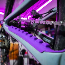 Velocity Hucking Systems VHS 2.0 Slapper Tape Chainstay Guard - Purple -BASIL Winkel vhs purple 2 1296152