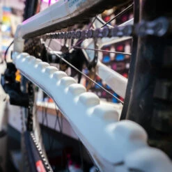 Velocity Hucking Systems VHS 2.0 Slapper Tape Chainstay Guard - White -BASIL Winkel vhs white 1 1296113